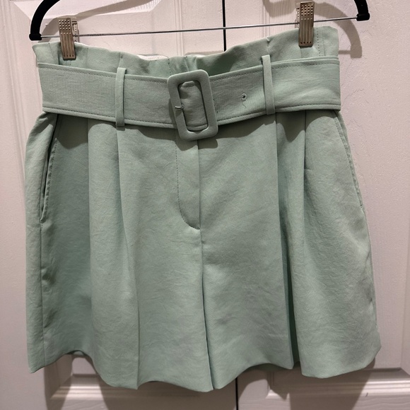 Sandro blazer/shorts set in mint green, size 42 - Picture 8 of 10